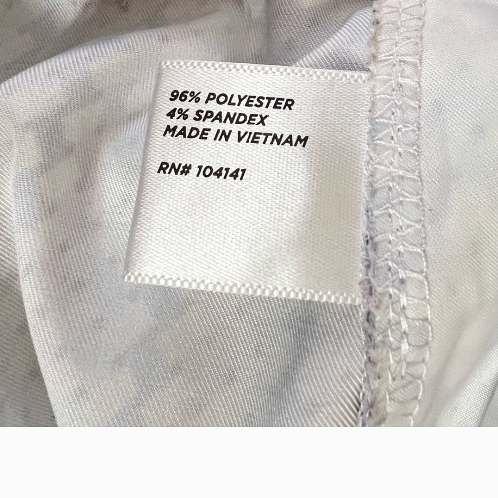 Golf Shorts, Lady Hagen Like new! Patterned Shorts - Blue and White - Picture 6 of 6